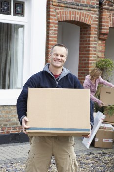 Local same day removals team working in Holloway