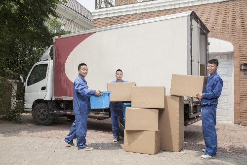 Removals van outside a Holloway flat with narrow street access