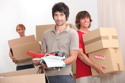 Van service helping with flat moves and bulky items in Holloway
