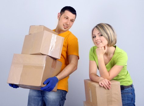 Safe loading of furniture for transport in Holloway