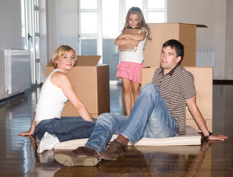 Careful loading and transport by Man And Van Holloway team